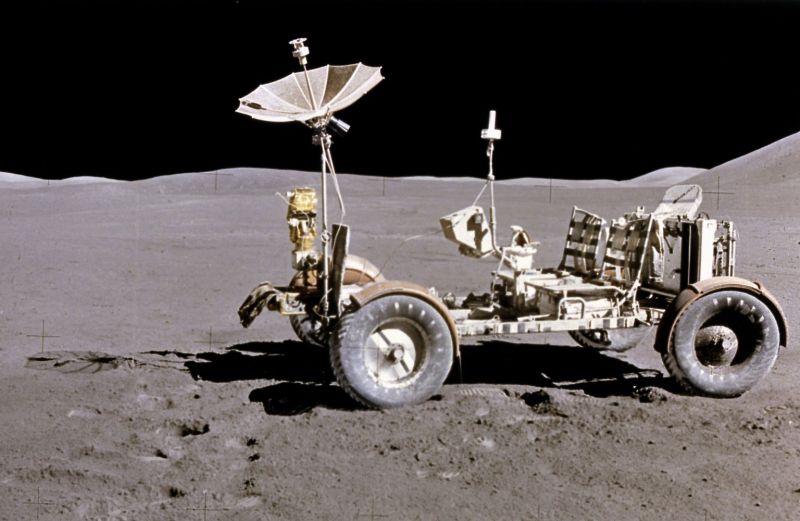 mooncar.jpg