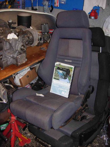 recaro.jpg
